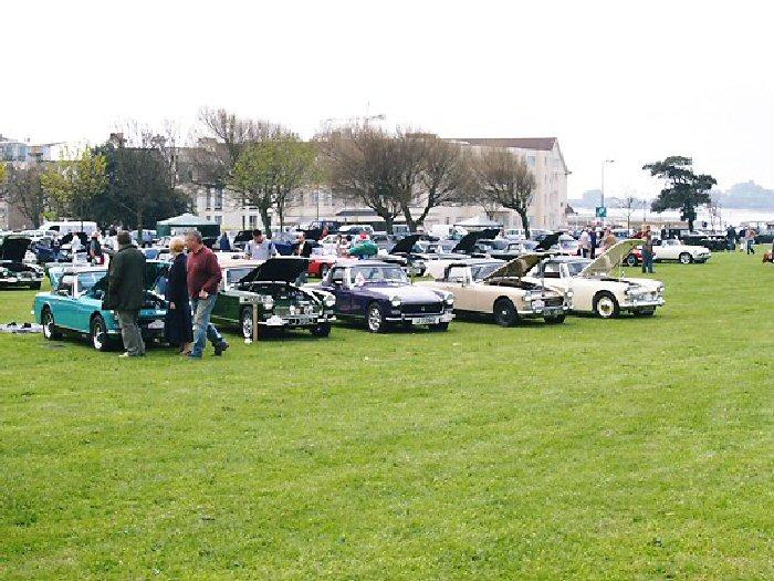 Chrome Bumper Midgets at Jersey Rally. The winner was the Aqua one owned by Ken Waylett of S.Wales. The Bedouin is from Dorset..........and who has spotted the AH Sprite?