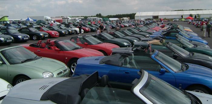 MGF&#039;s line up at Silverstone