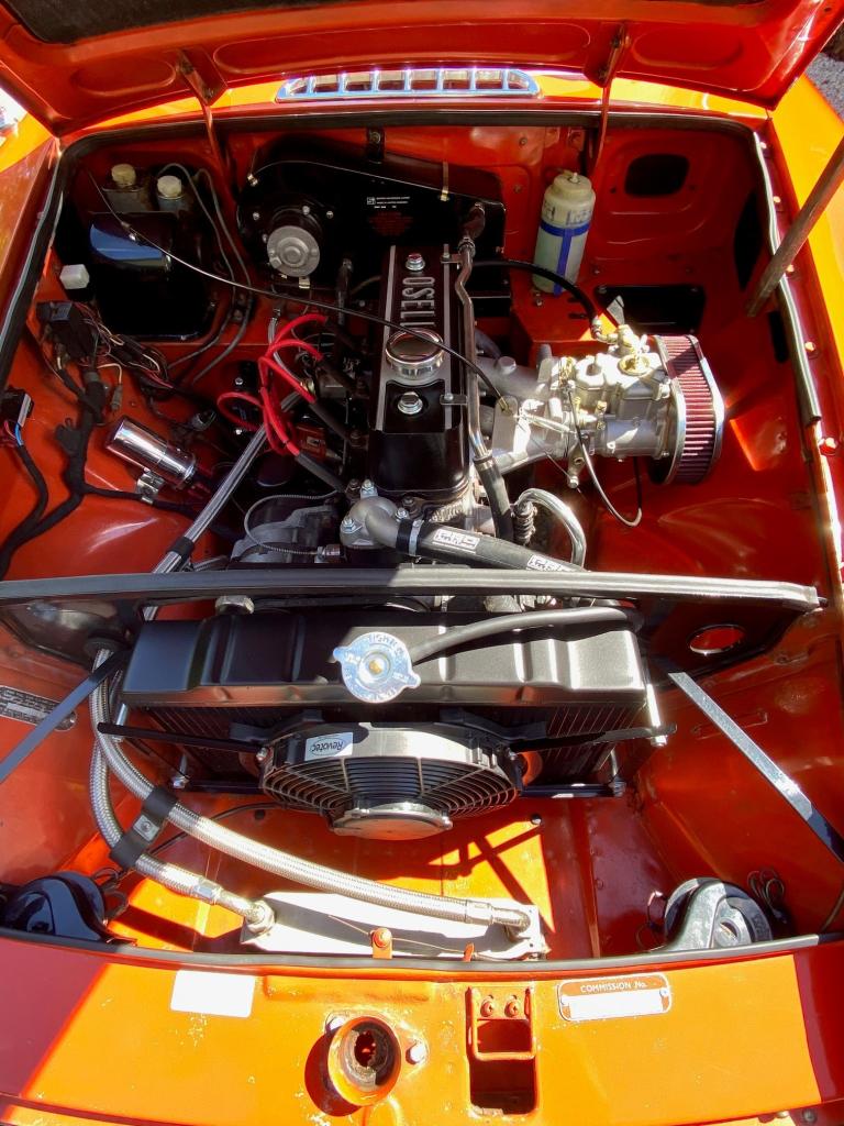 MGB with an Oselli 2.0 engine and MX5 gearbox